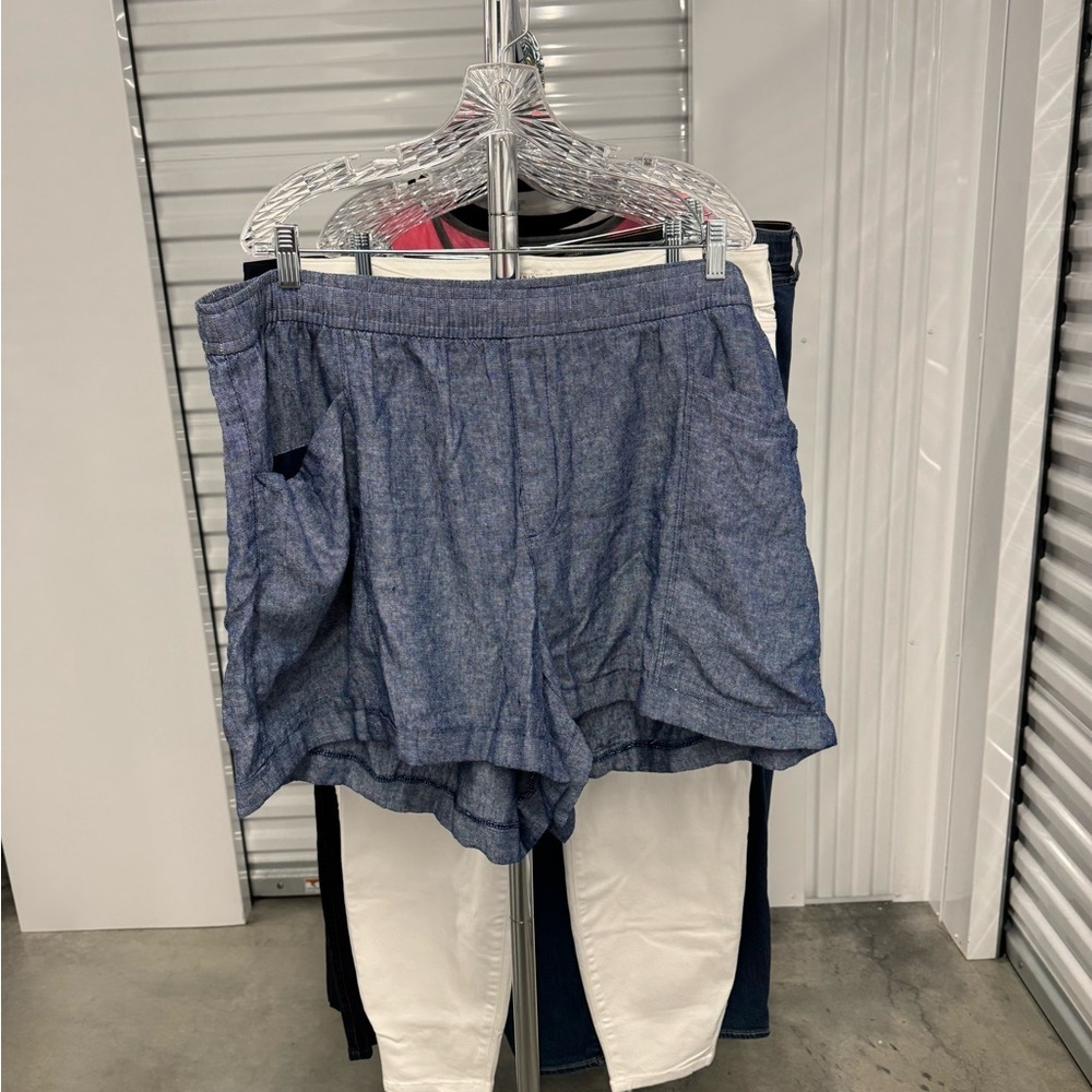 Old Navy | Linen High Rise Shorts in Blue | size 3x